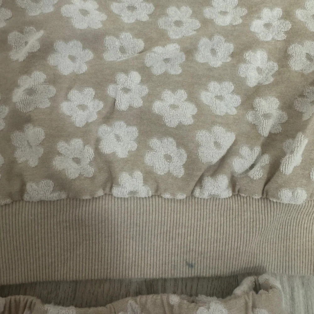Bluey Tan and White Cozy Matching Set